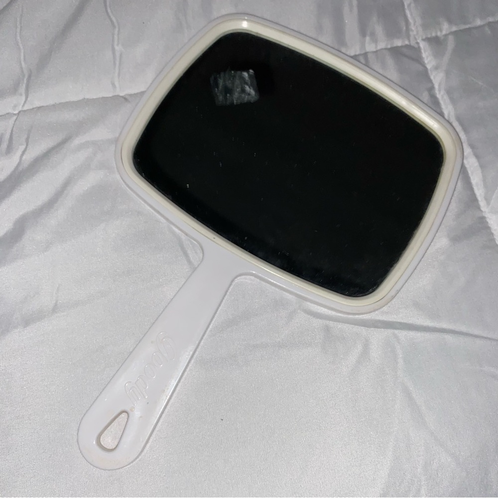 2 Hand Mirrors - Picture 2 of 12